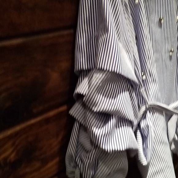 Ruffled long sleeve ,blue and white top - Picture 3 of 3